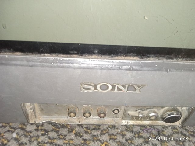 Sony Tv - 1/2